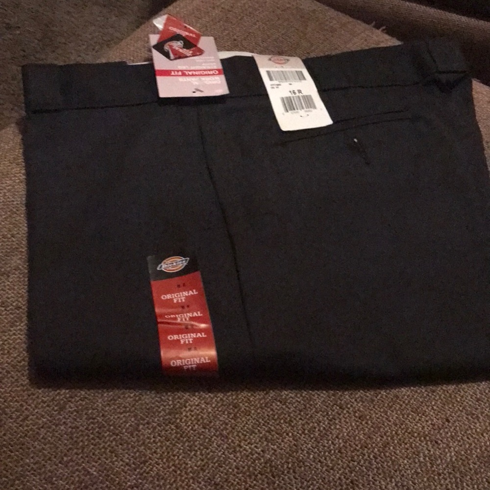 Black Dickies women’s size 18P,4R, 16R